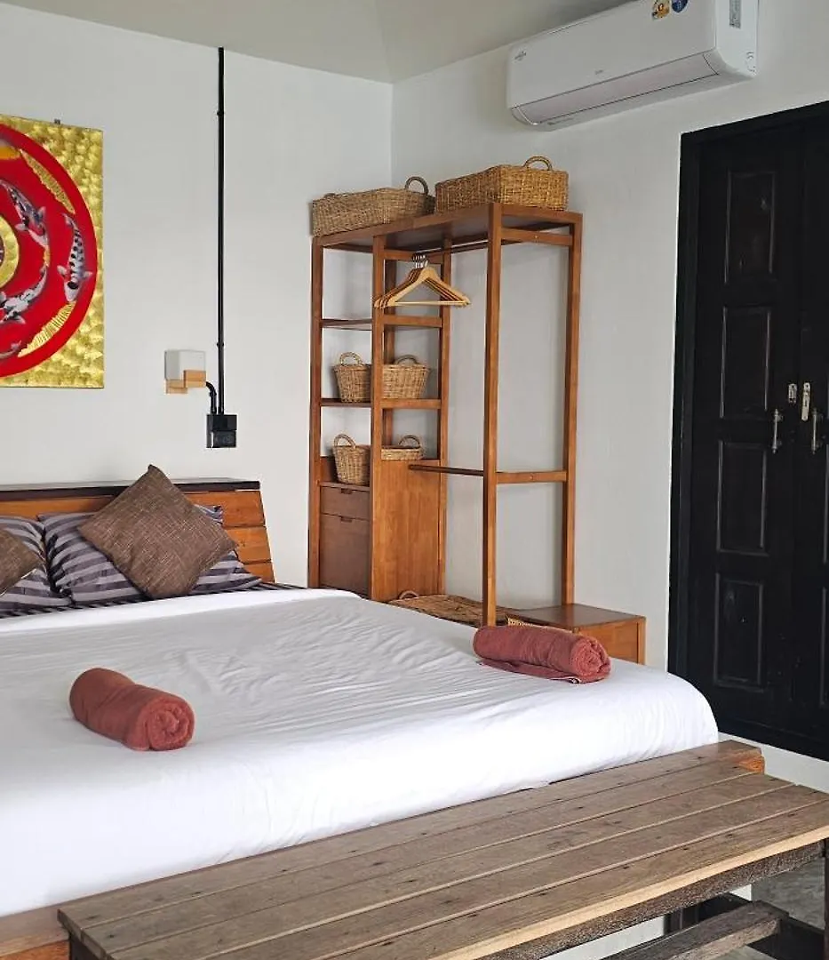 Chabalay Resort Koh Tao 0*,
