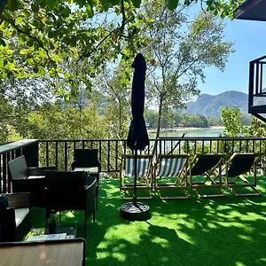 Sweed Dee Seaview Hostel Ko Phi Phi