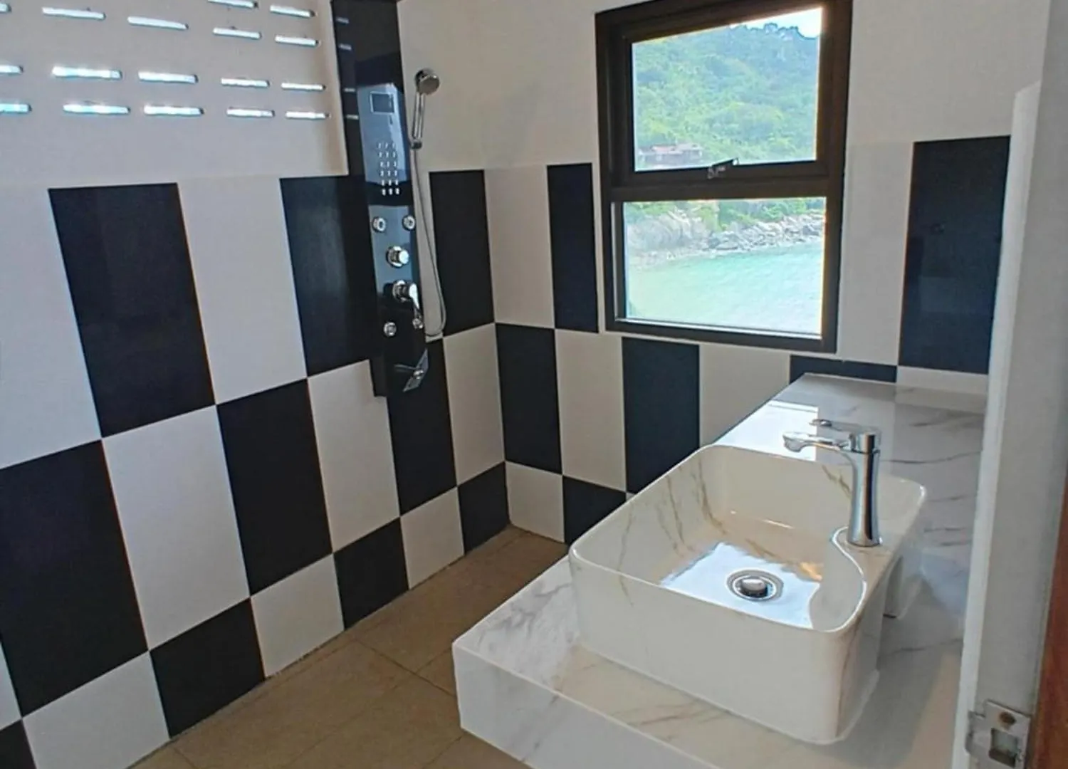 Chabalay Resort Ko Tao